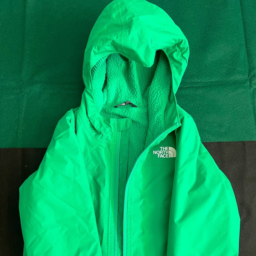 The North Face Kids Raincoat in Bright Green